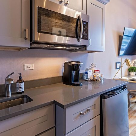 Hip Urban Loft - Small Town Charm -124 Lofts #3 West Dundee Εξωτερικό φωτογραφία