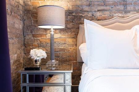 Hip Urban Loft - Small Town Charm -124 Lofts #3 West Dundee Εξωτερικό φωτογραφία